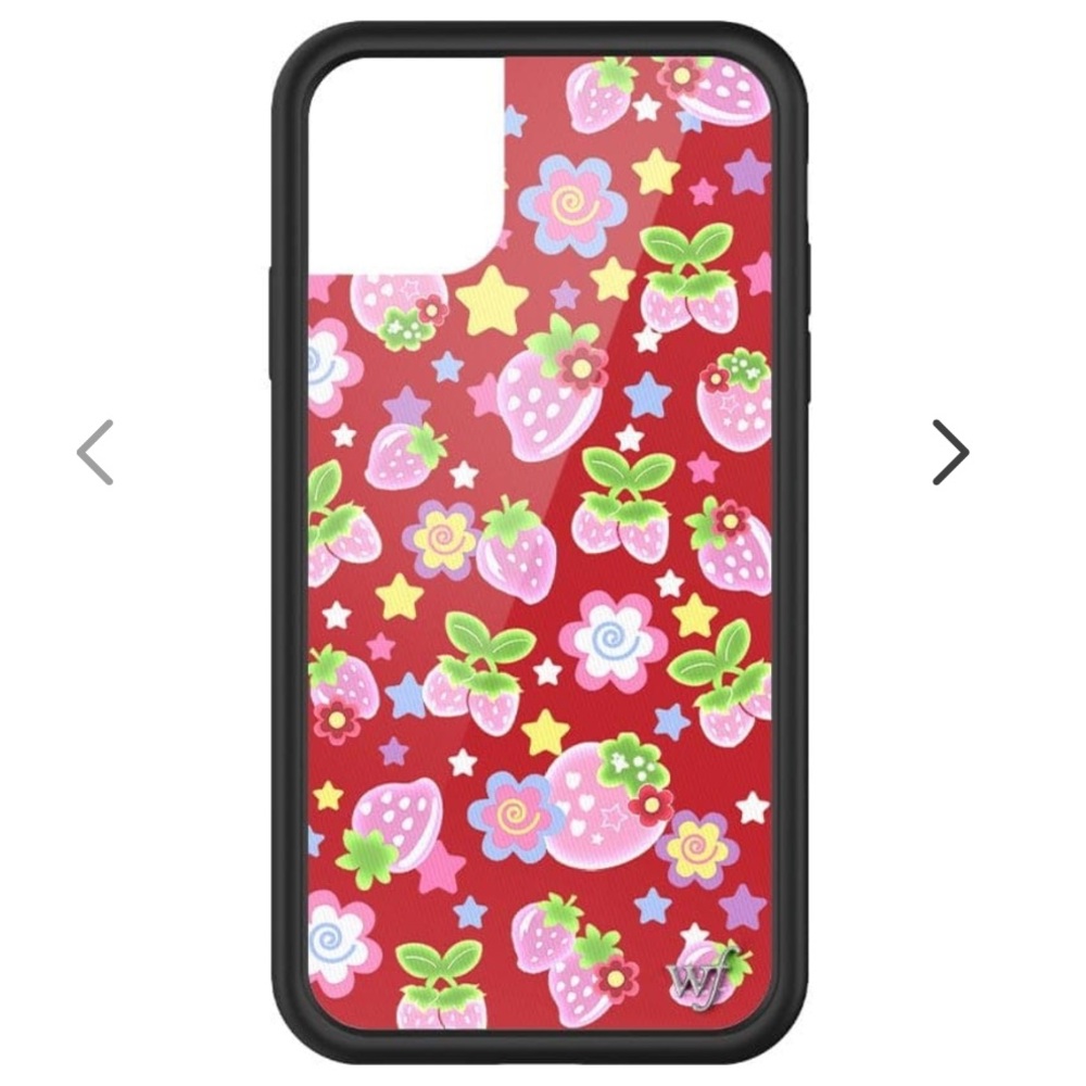 NIB Wildflower Cases “Star Berries” iPhone 12/13 Pro Max Phone Case